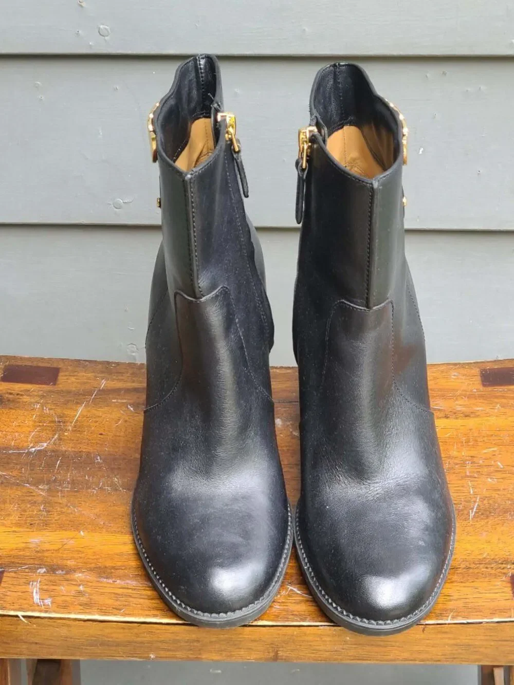 Tory Burch Black Leather Sydney Boots With Gold Tone Logo Size 8 NWOT